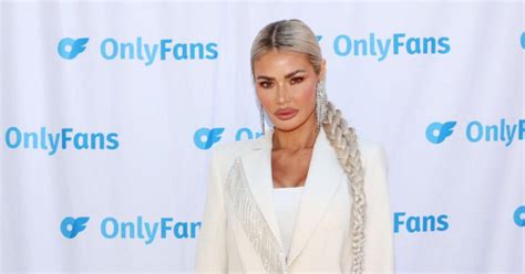 Chloe Sims swapped comfortable life with ITV for OnlyFans after。